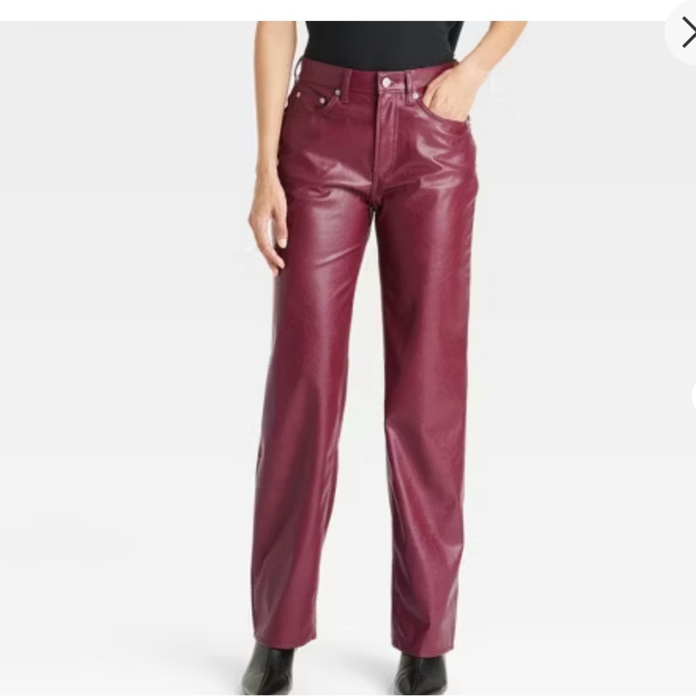 UNIVERSAL THREAD Faux Leather Mid-Rise Baggy Straight Legged Plum Pants Size 6
